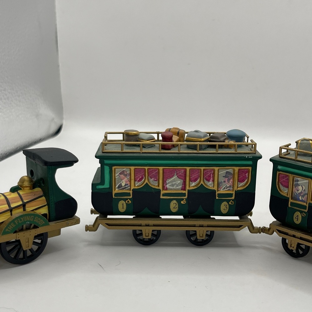 Dept 56 Heritage Village The Flying Scot Train Set 4 Porcelain Pieces 5573-5 - Picture 5 of 12